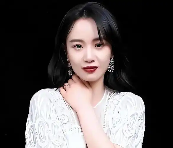 里番动漫 - 虚无王座与绯红圣剑